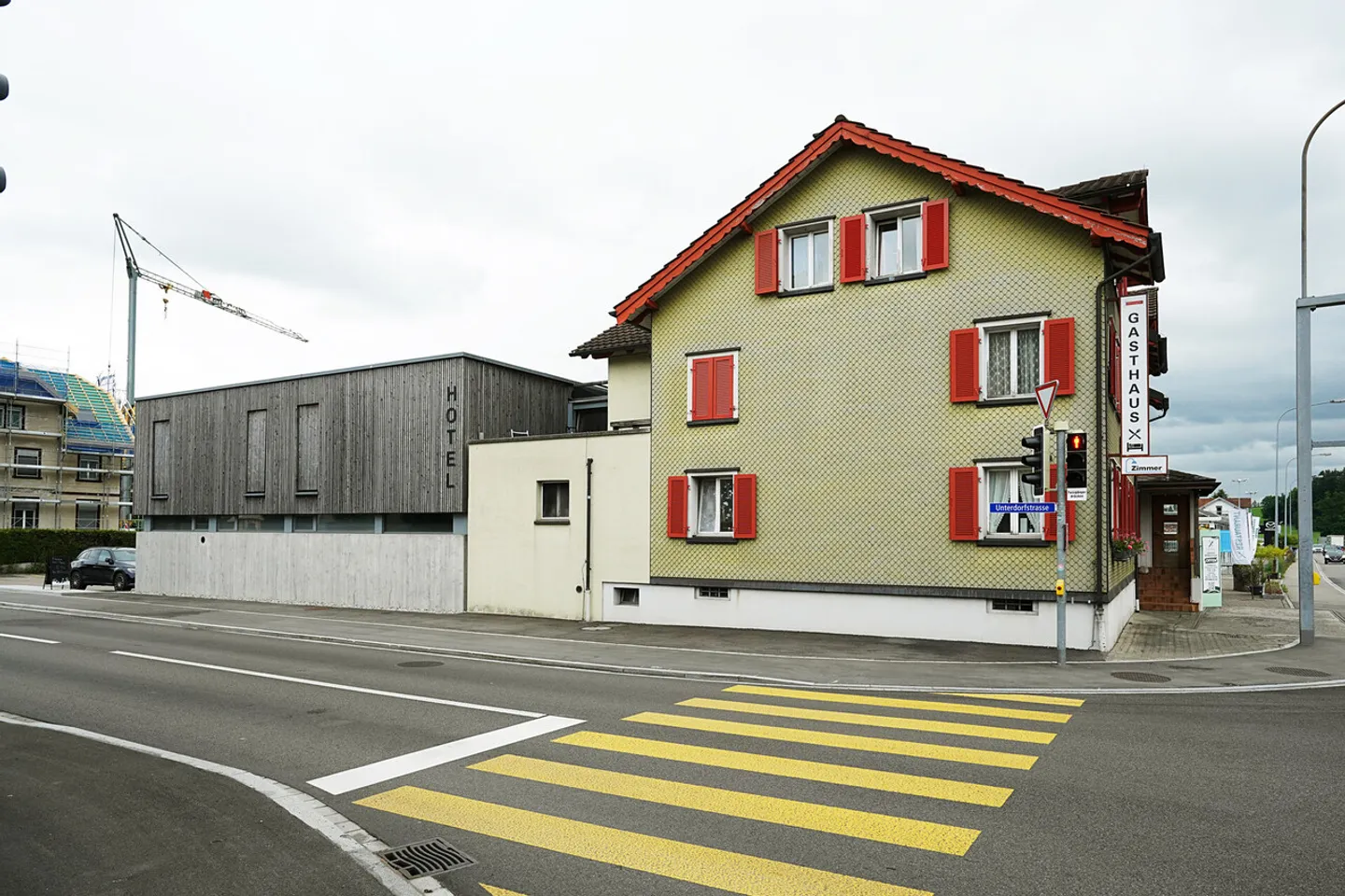 Mischgenutztes Gebäude kaufen - Foto 2 von 13