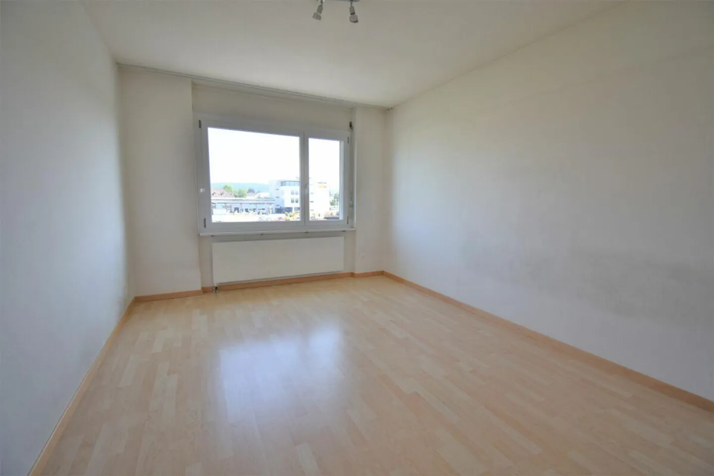 4.5-Zimmer-Wohnung 2. OG - Foto 4 von 9