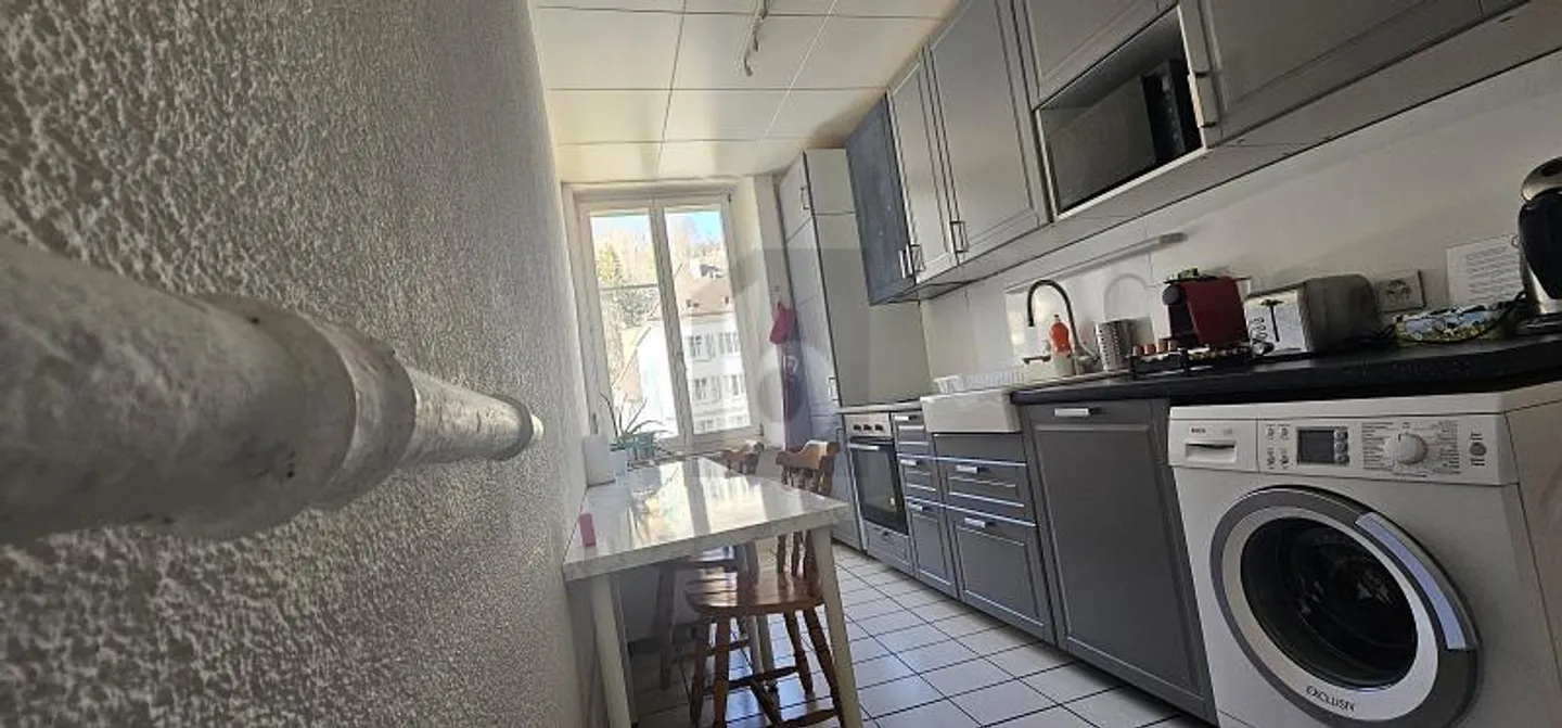 Appartement 3.5 pièces lumineux et chaleureux - Photo 4 sur 5