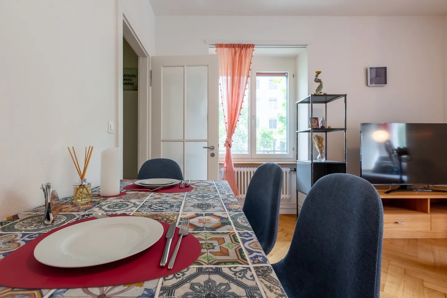 Modern Studio Apartment in Basel - Photo 11 of 13