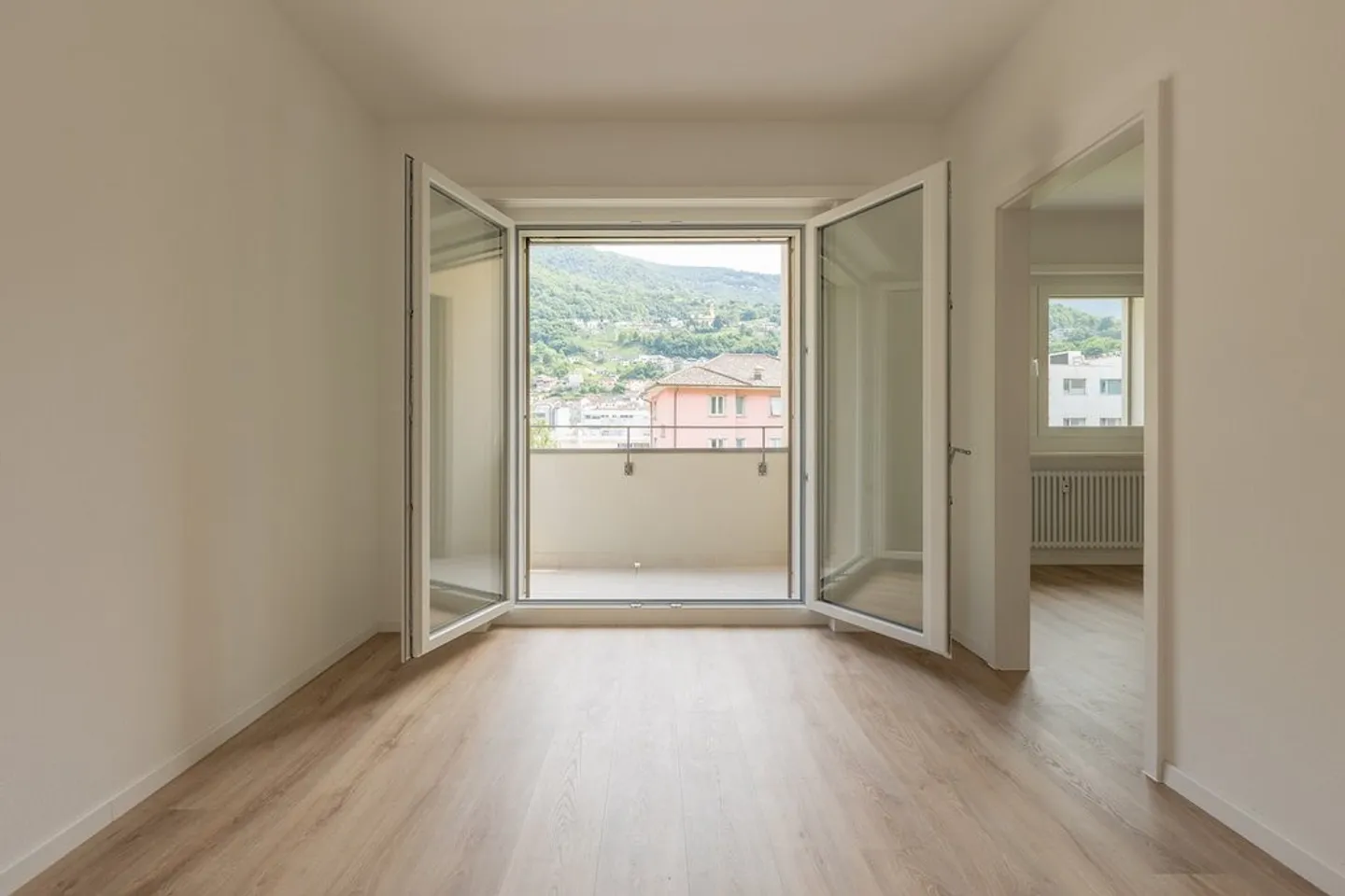 Charmante Wohnung in Bellinzona - Foto 3 von 5
