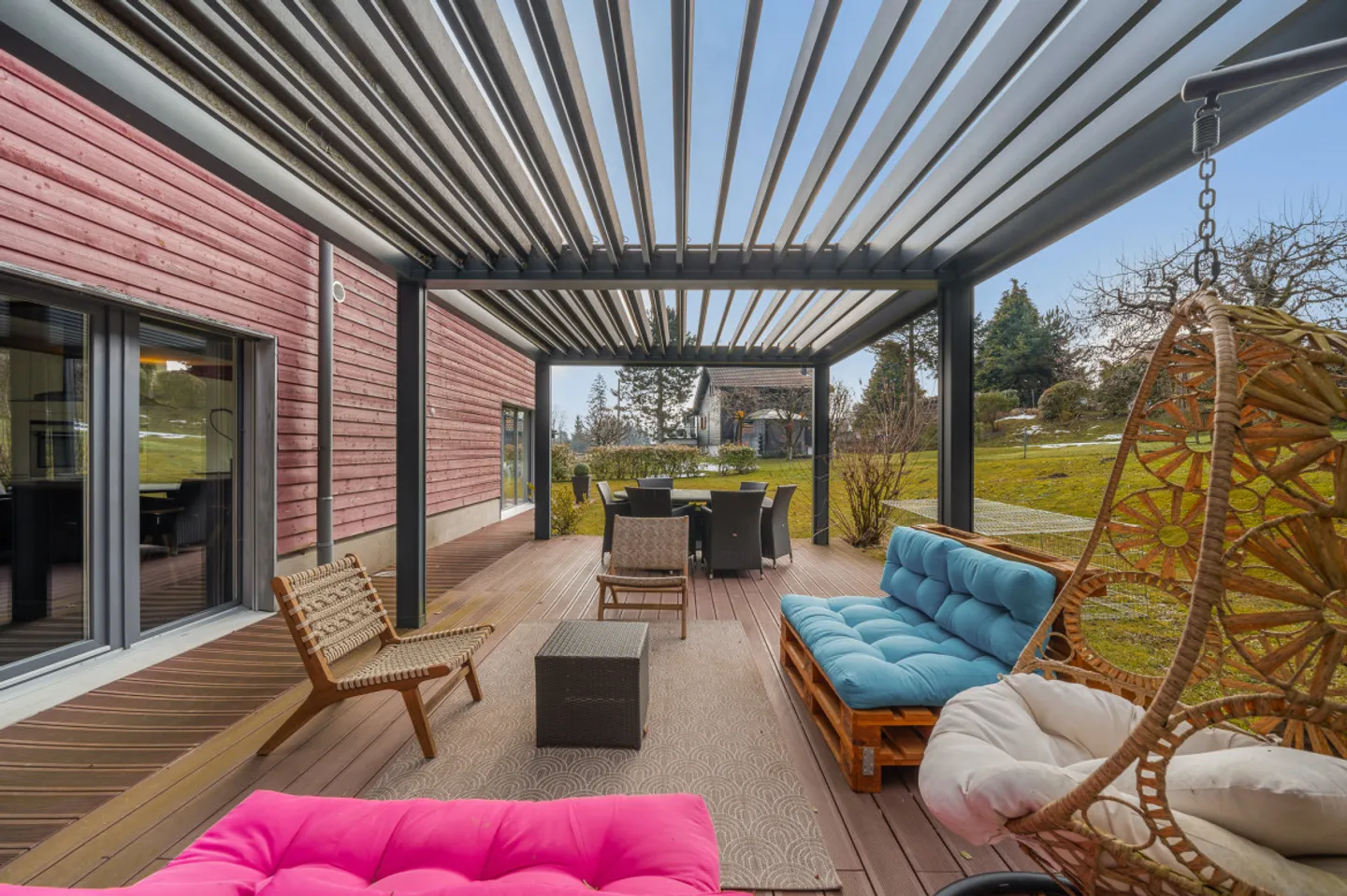 Esclusivo, a 15 minuti da Losanna! - Foto 1 di 13