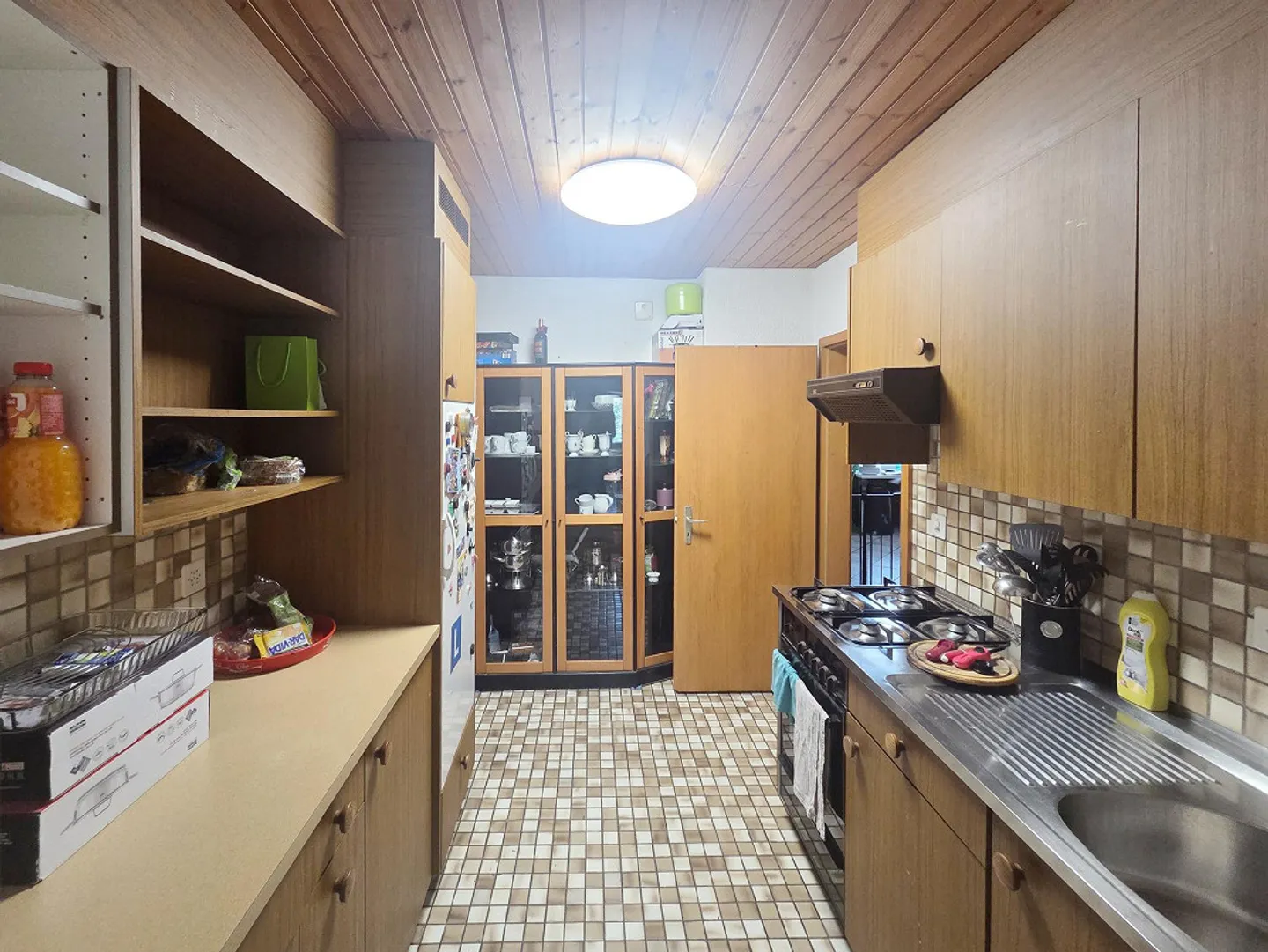 Casa residenziale spaziosa per famiglie e vita intergenerazionale - Foto 8 di 13