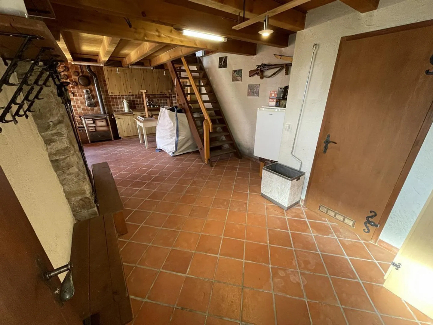 Rustique de 4 1/2 pièces avec un grand terrain de 12 000 m2 à Sassello - Photo 4 sur 28