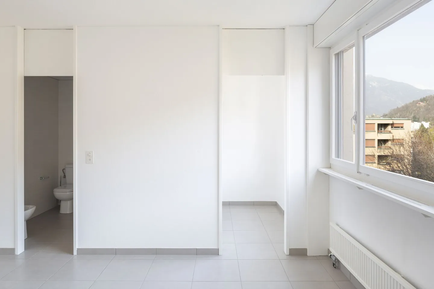 Bellissimo appartamento di 1,5 locali nel verde, a Giubiasco - Foto 2 di 9