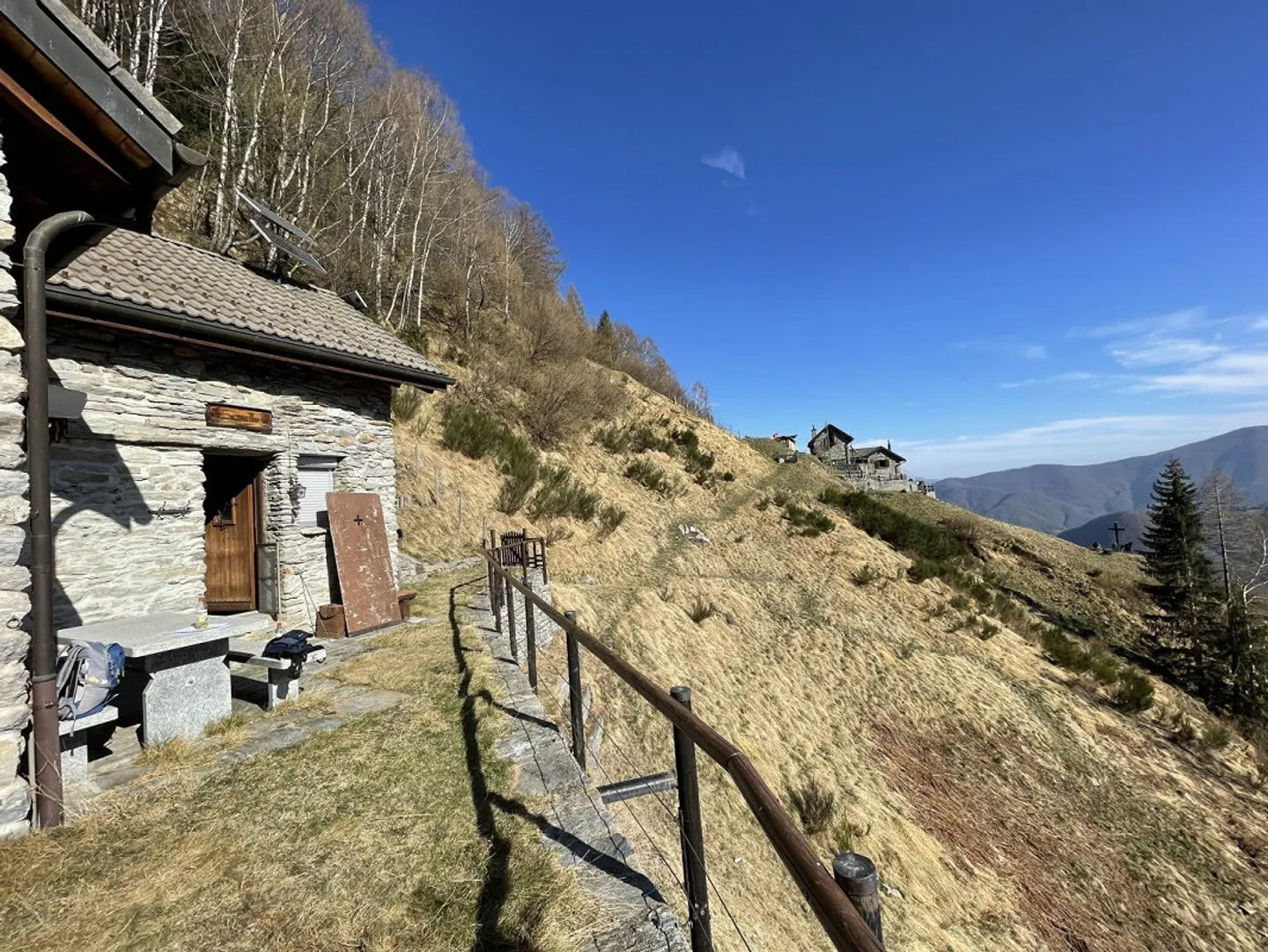 Rustique de 4 1/2 pièces avec un grand terrain de 12 000 m2 à Sassello - Photo 13 sur 28
