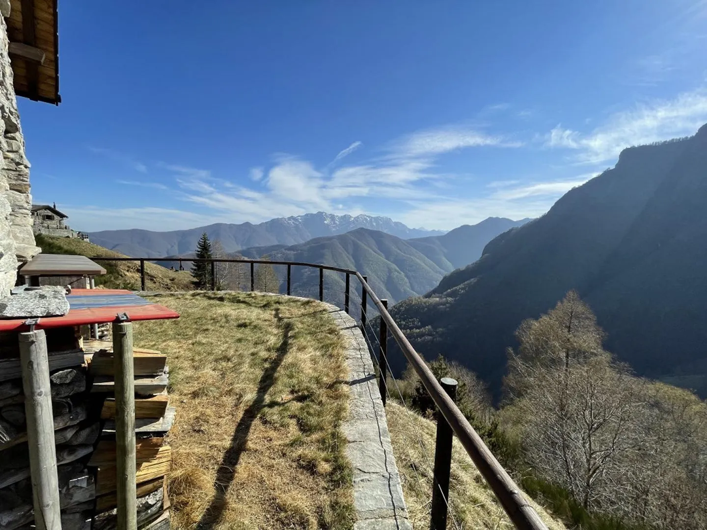 Rustique de 4 1/2 pièces avec un grand terrain de 12 000 m2 à Sassello - Photo 14 sur 28