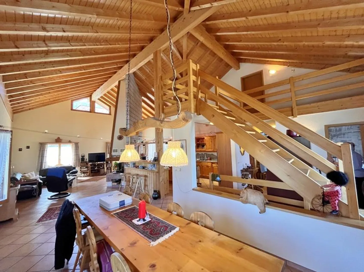 grand maison individuelle de 4,5 pièces dans un endroit calme - Photo 2 sur 16