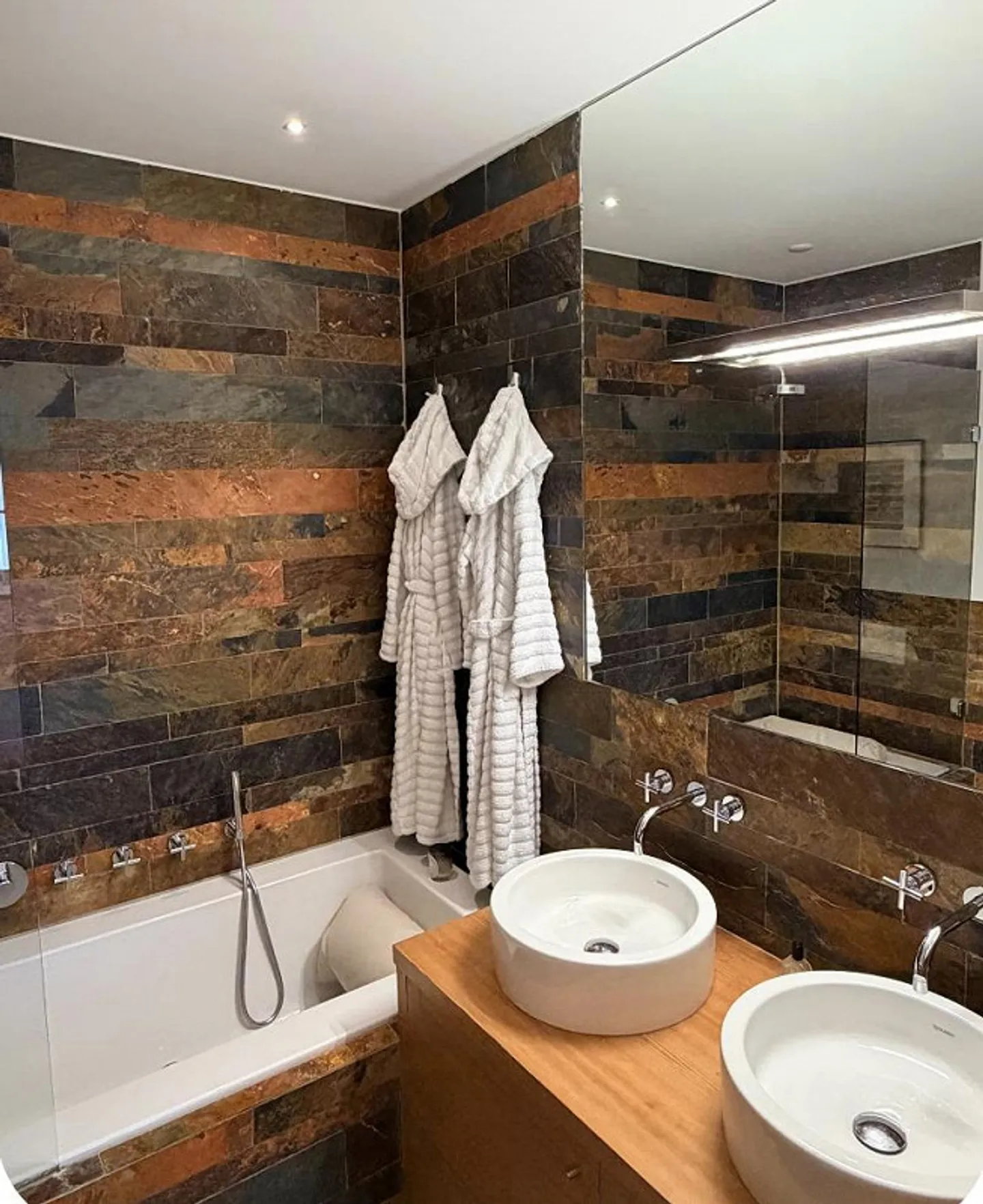 Luxury Apartment in St Moritz - Photo 6 of 10