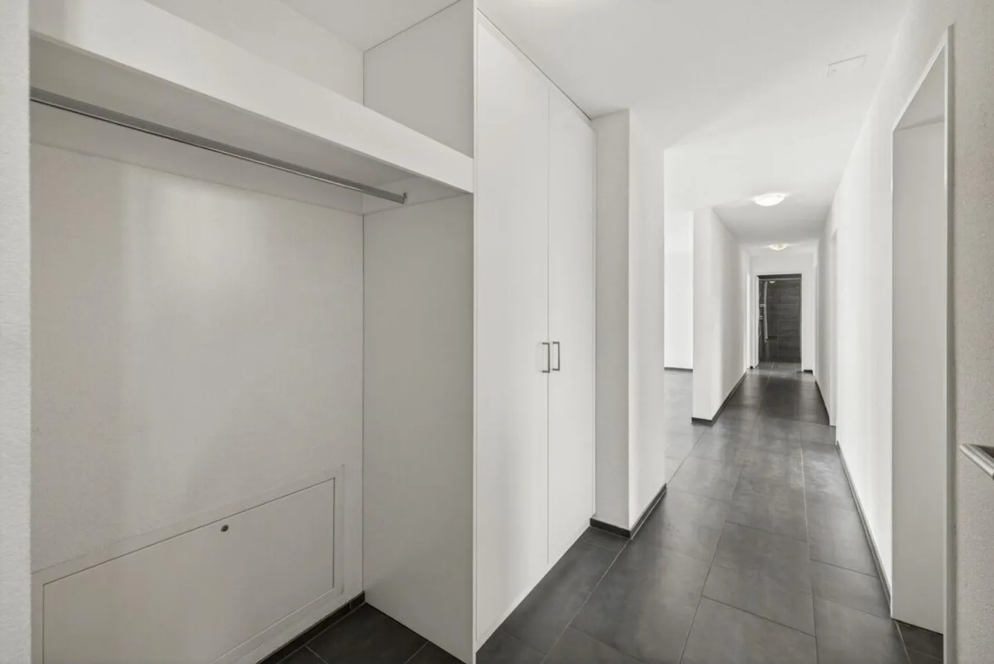 Sogno Familiare con Giardino: Moderno Appartamento di 4.5 Stanze - Foto 11 di 13