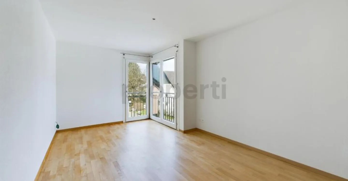 Balcon avec jardin d'hiver, vue sur la montagne et entièrement rénové ! - Photo 5 sur 9