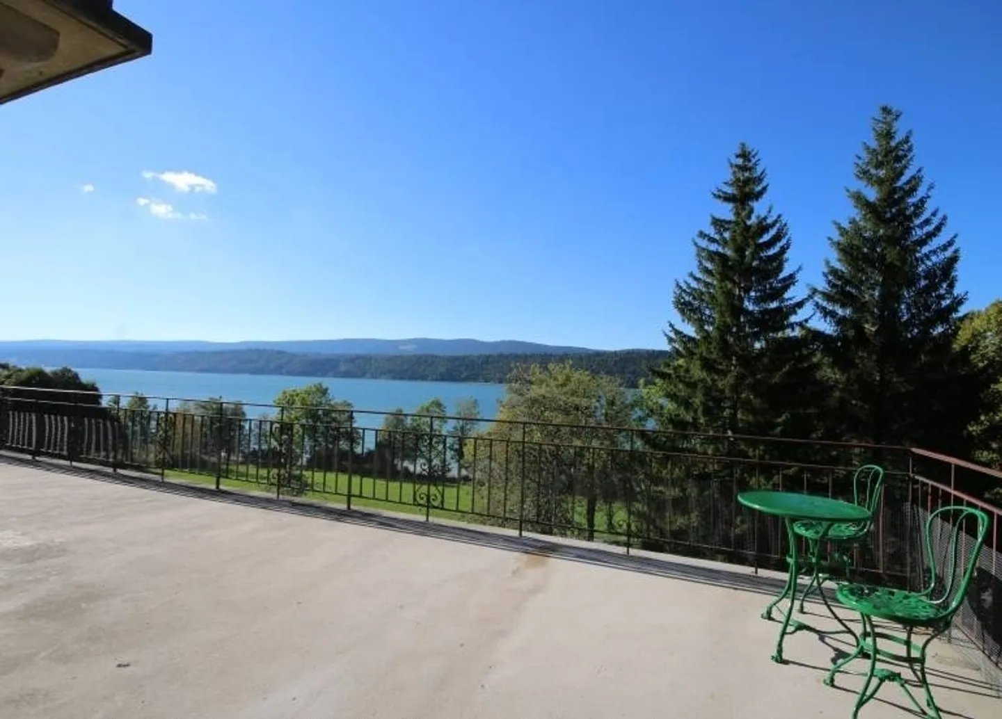 Wunderschönes Herrenhaus mit Blick auf den Joux-See - Foto 17 von 19