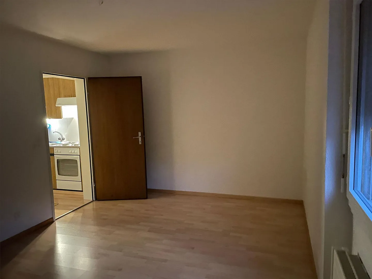 2-room apartment - Photo 7 of 8