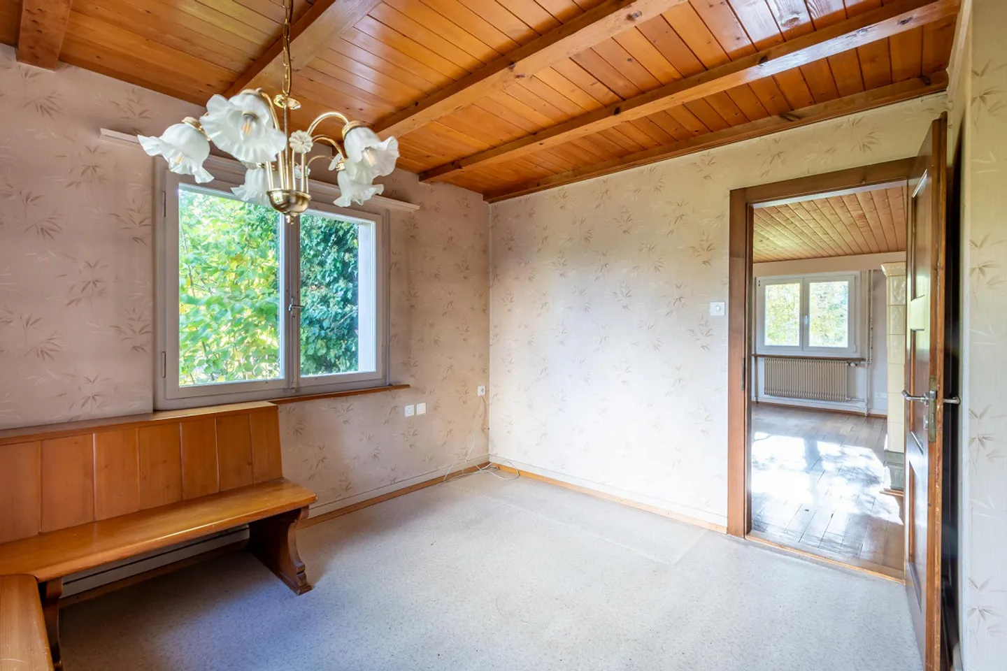 Terrain de construction spacieux avec maison individuelle détachée - Photo 8 sur 20