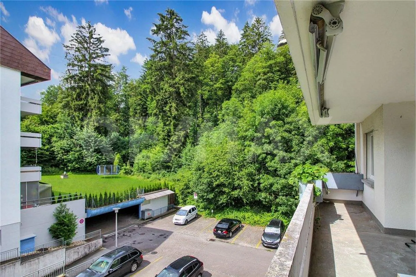 4½ Room Condominium with Balcony in Idyllic Forest Edge Location - Photo 9 of 10
