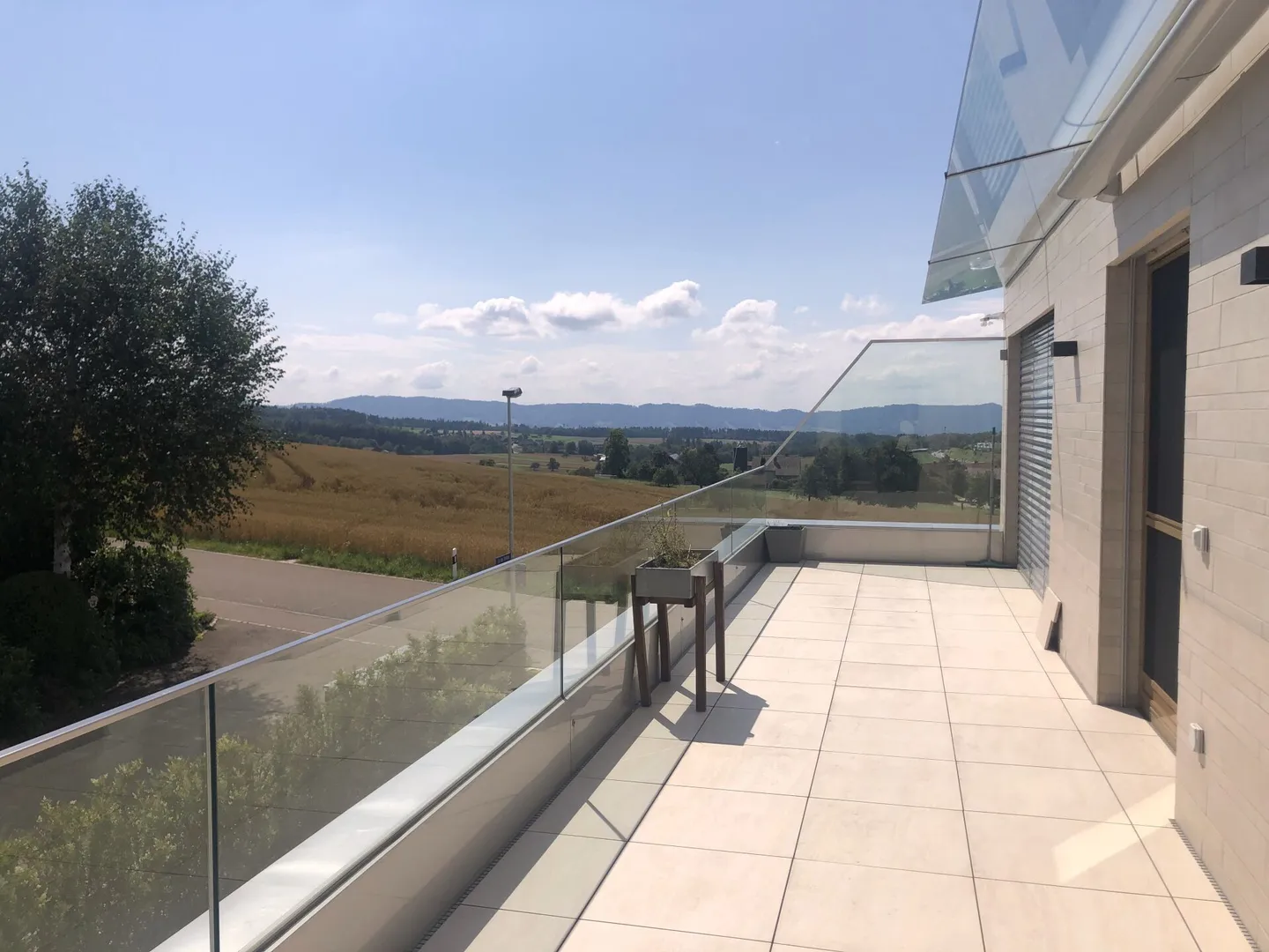 Attika mit Unverbaubarer Aussicht - Foto 3 von 9