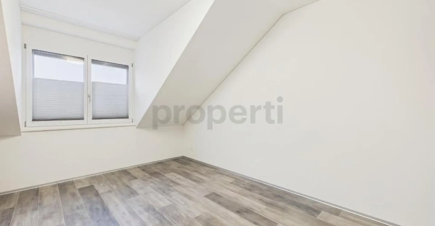 Grosszügige Terrasse (25 m²), Reduit mit Waschturm & Rollstuhlgängig in Schneisingen! - Foto 3 di 8