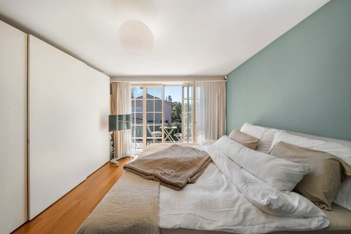 Detached single-family house with pool in Bruderholz - Photo 9 of 15