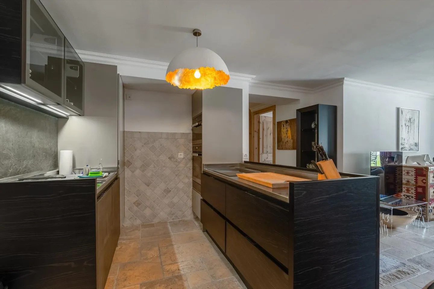 Elegance restored in a palace transformed into a residence. - Photo 4 of 12