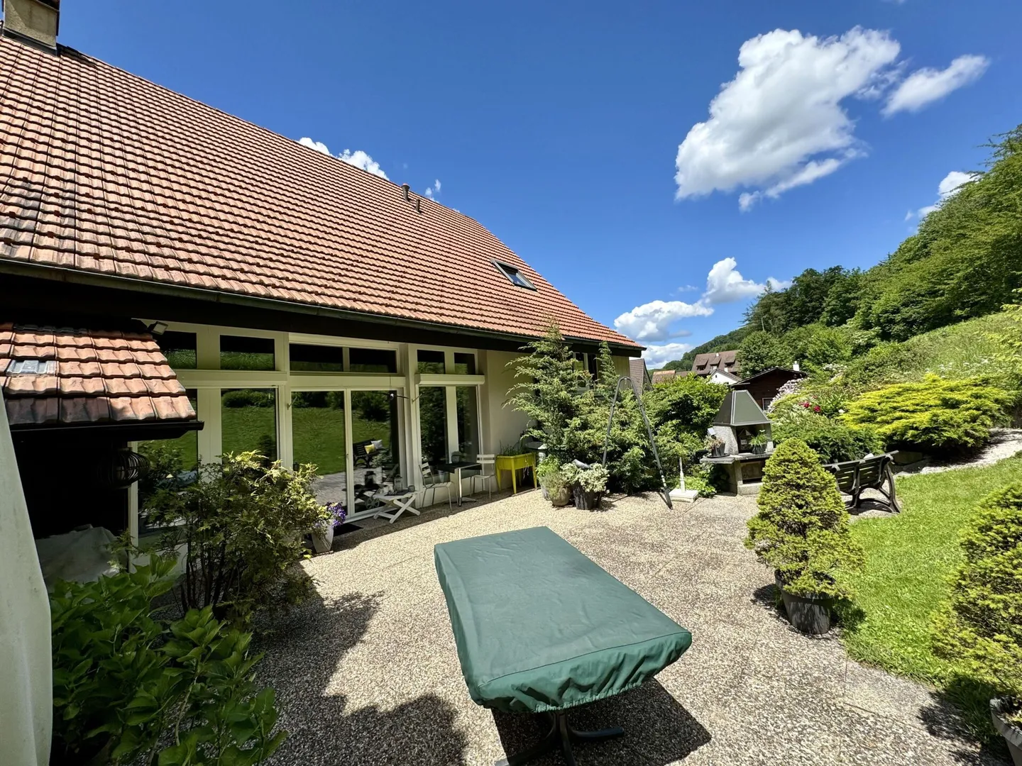 Eccezionale casa unifamiliare di 6,5 stanze con appartamento - Foto 1 di 32