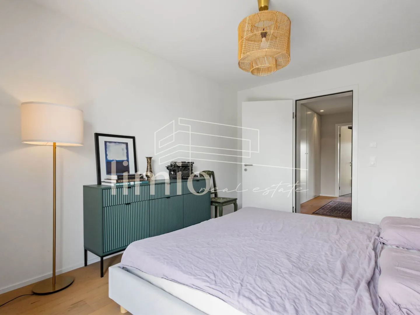 HIGH-END Attic Maisonette with Lake View - Stylish Living on the Gold Coast - Photo 10 of 20