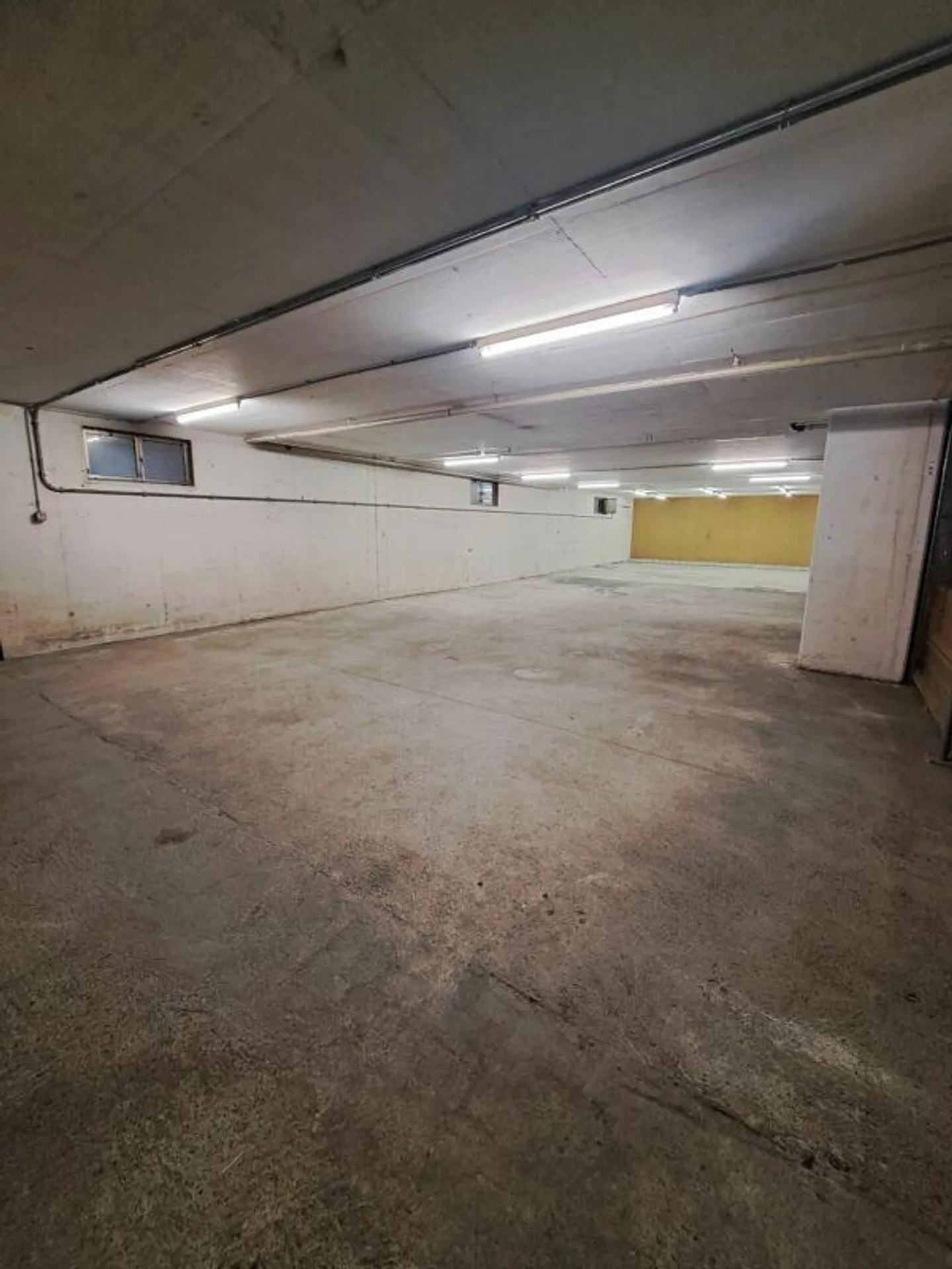 Spazio di stoccaggio di circa 167 m² - Foto 3 di 6