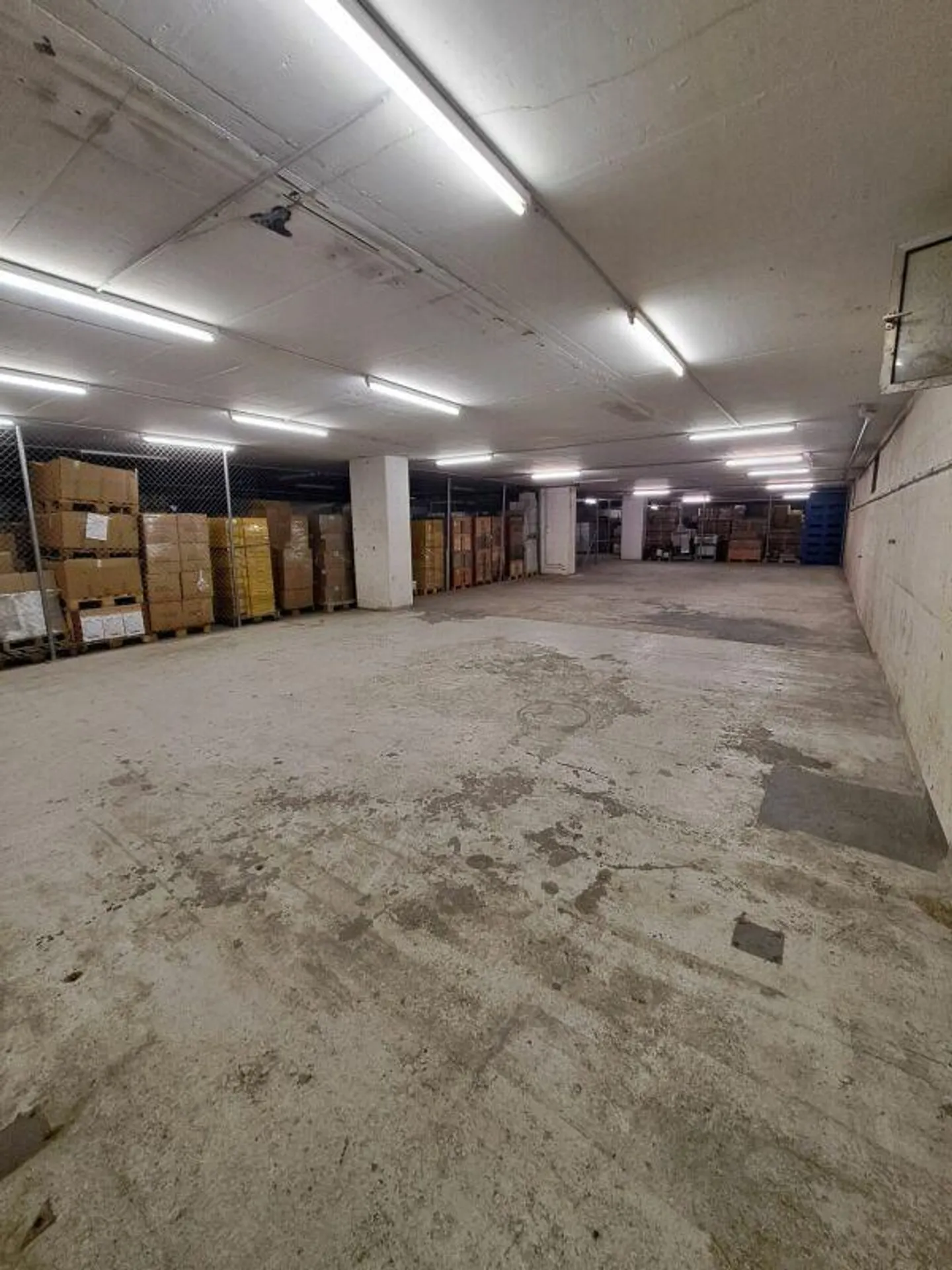Spazio di stoccaggio di circa 167 m² - Foto 6 di 6