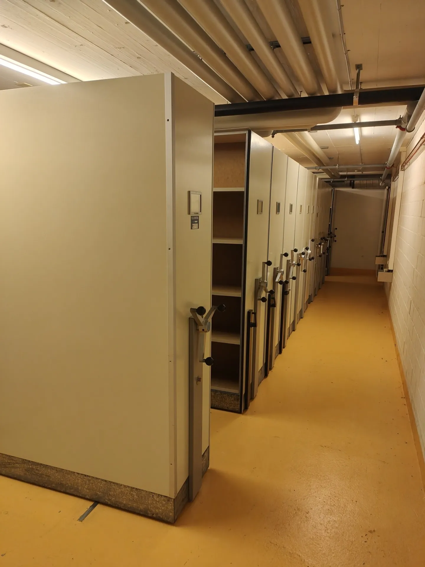 107m2 Archivio (Magazzino) Sciaffusa - Stauffacherstrasse 36 - Foto 2 di 5