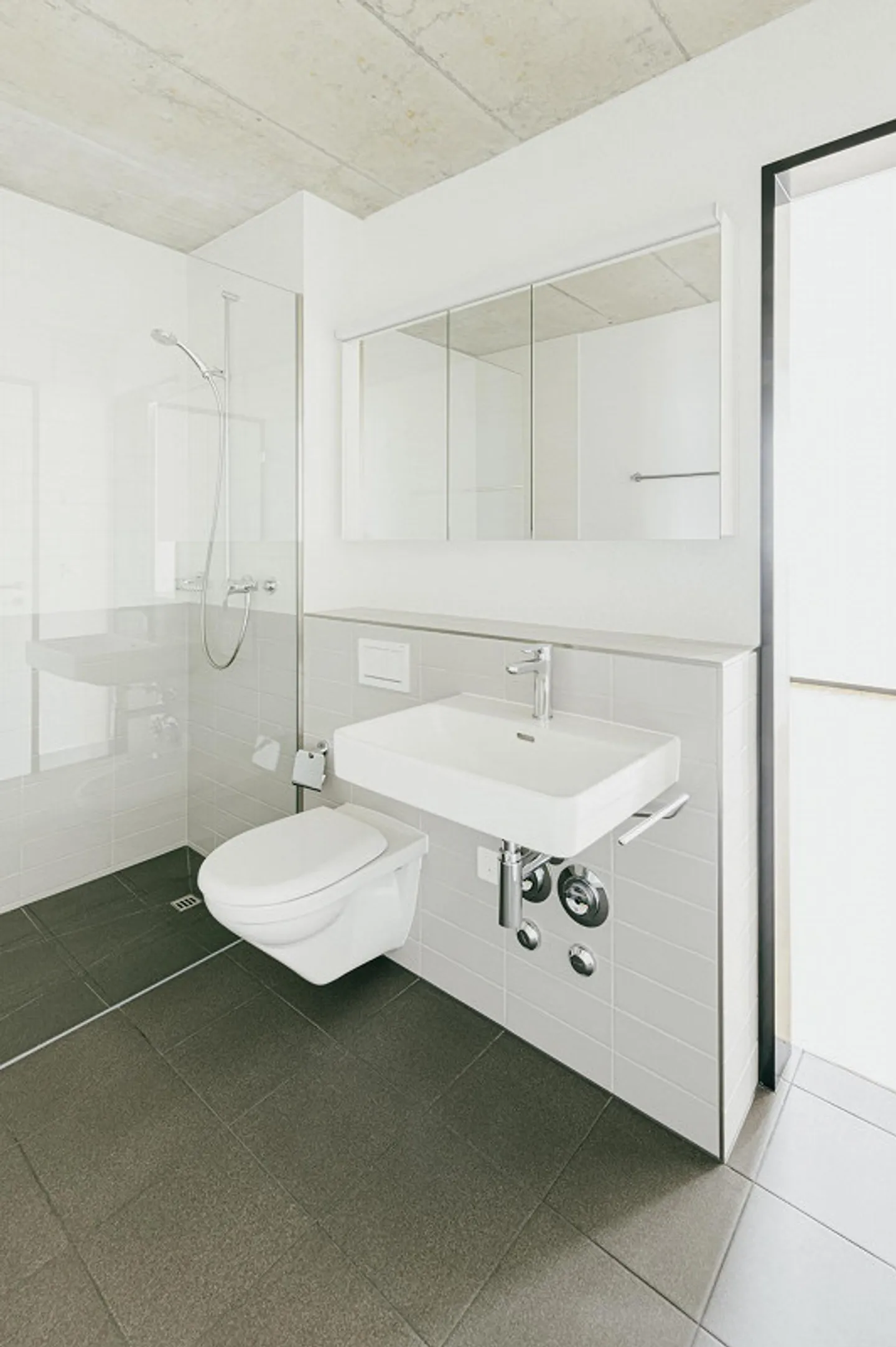 Appartement 2.5 pièces à Niederuzwil - Photo 6 sur 9