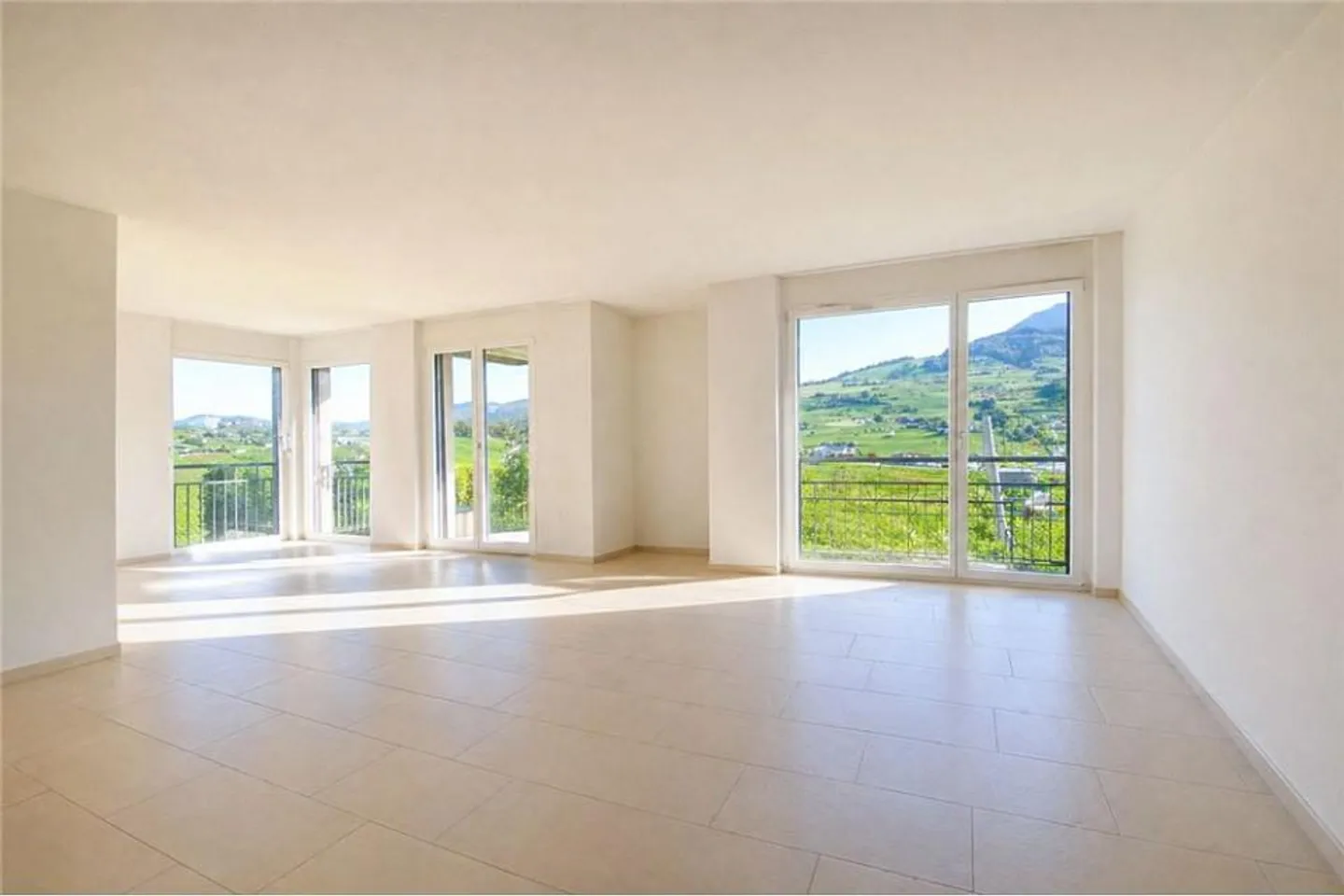 Incantevole sogno familiare con vista mozzafiato su Rigi, Lago di Lucerna e le Alpi - Foto 3 di 4
