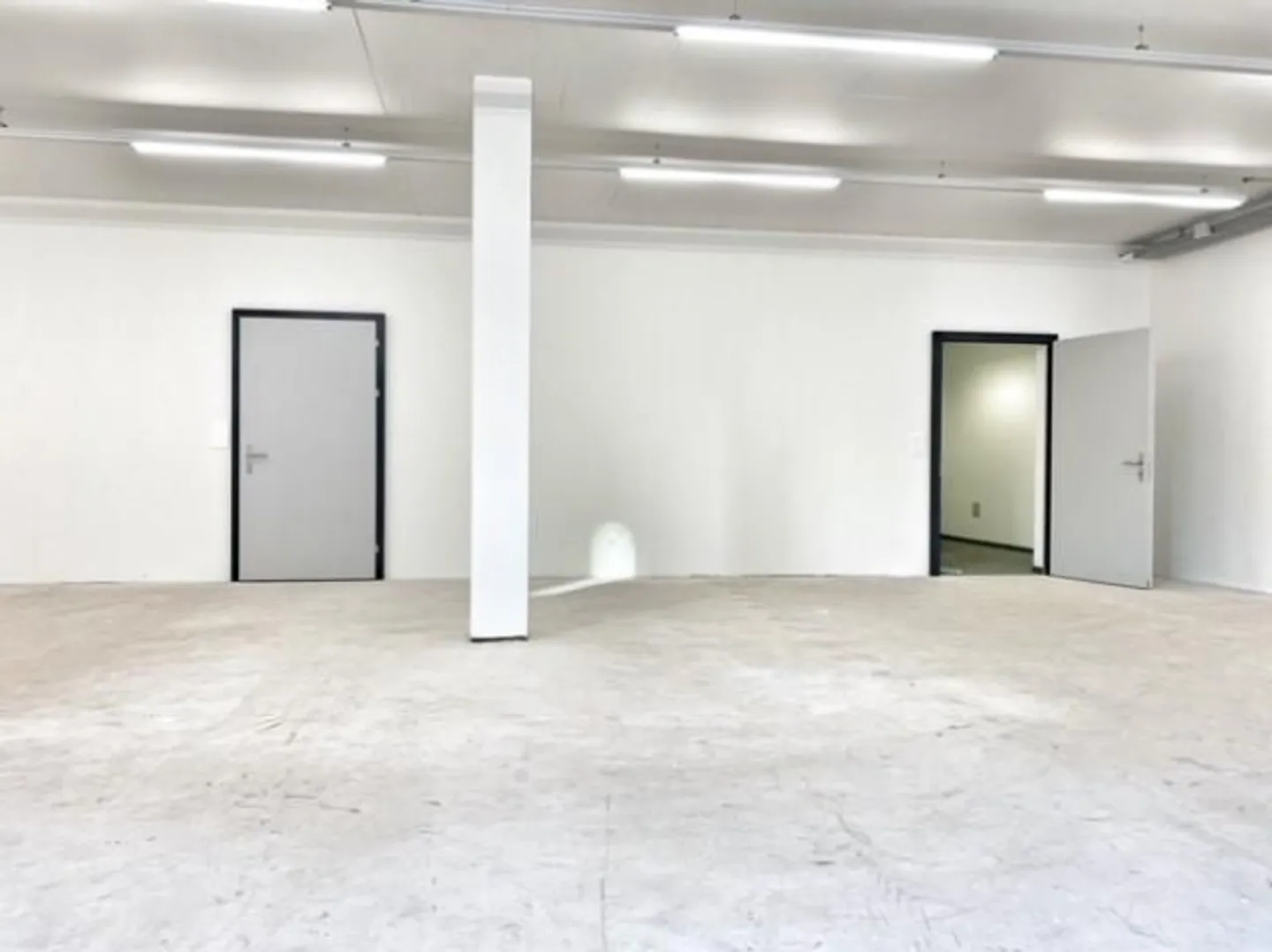 Spazio commerciale ad Alpnach Dorf - Foto 3 di 4