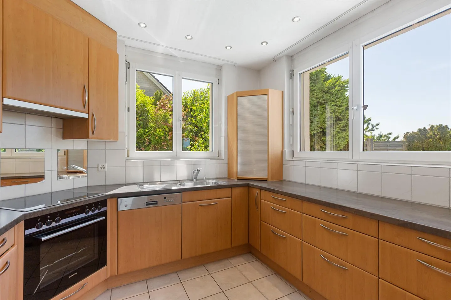 Maison individuelle spacieuse dans un environnement naturel - Photo 2 sur 6