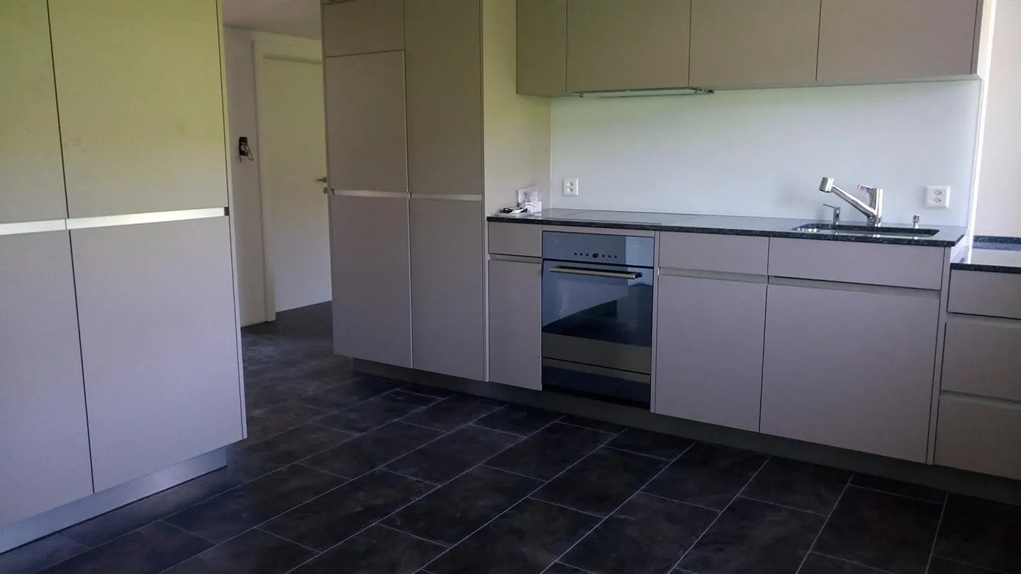 Appartamento attraente di 3 1/2 locali in una bella e panoramica posizione - Foto 3 di 6