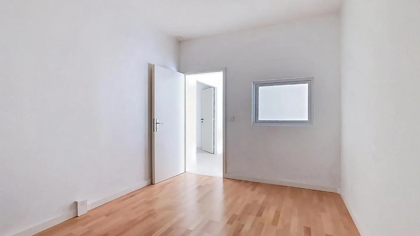 Commercial Location - Photo 3 of 7