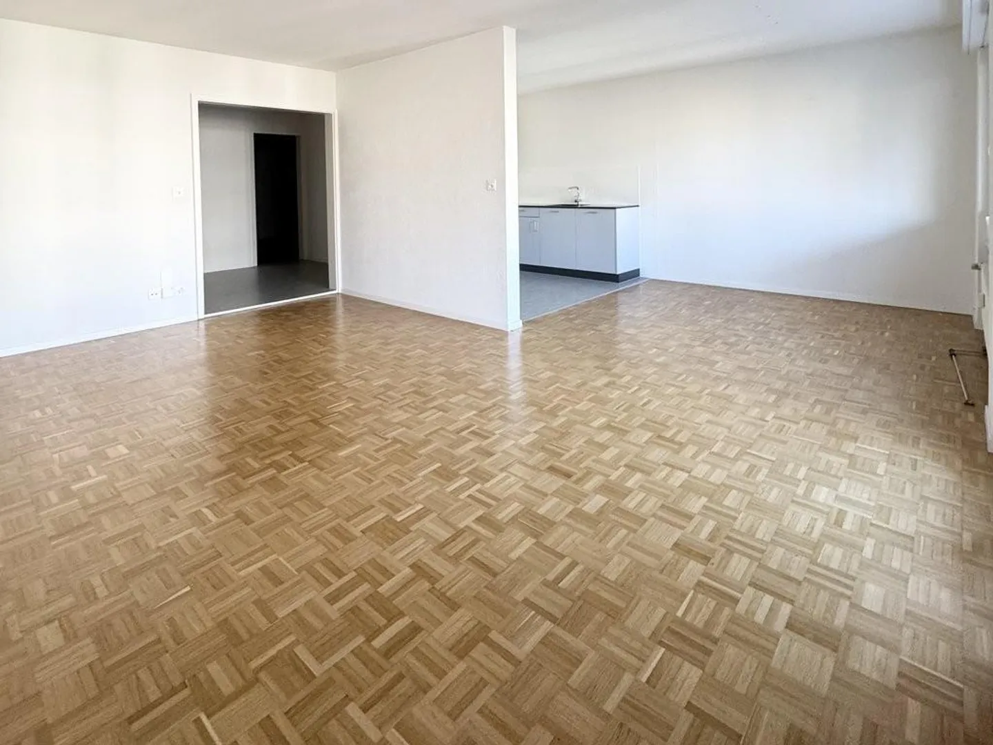 1 mois de logement gratuit et 1 an de parking gratuit ! - Photo 4 sur 10