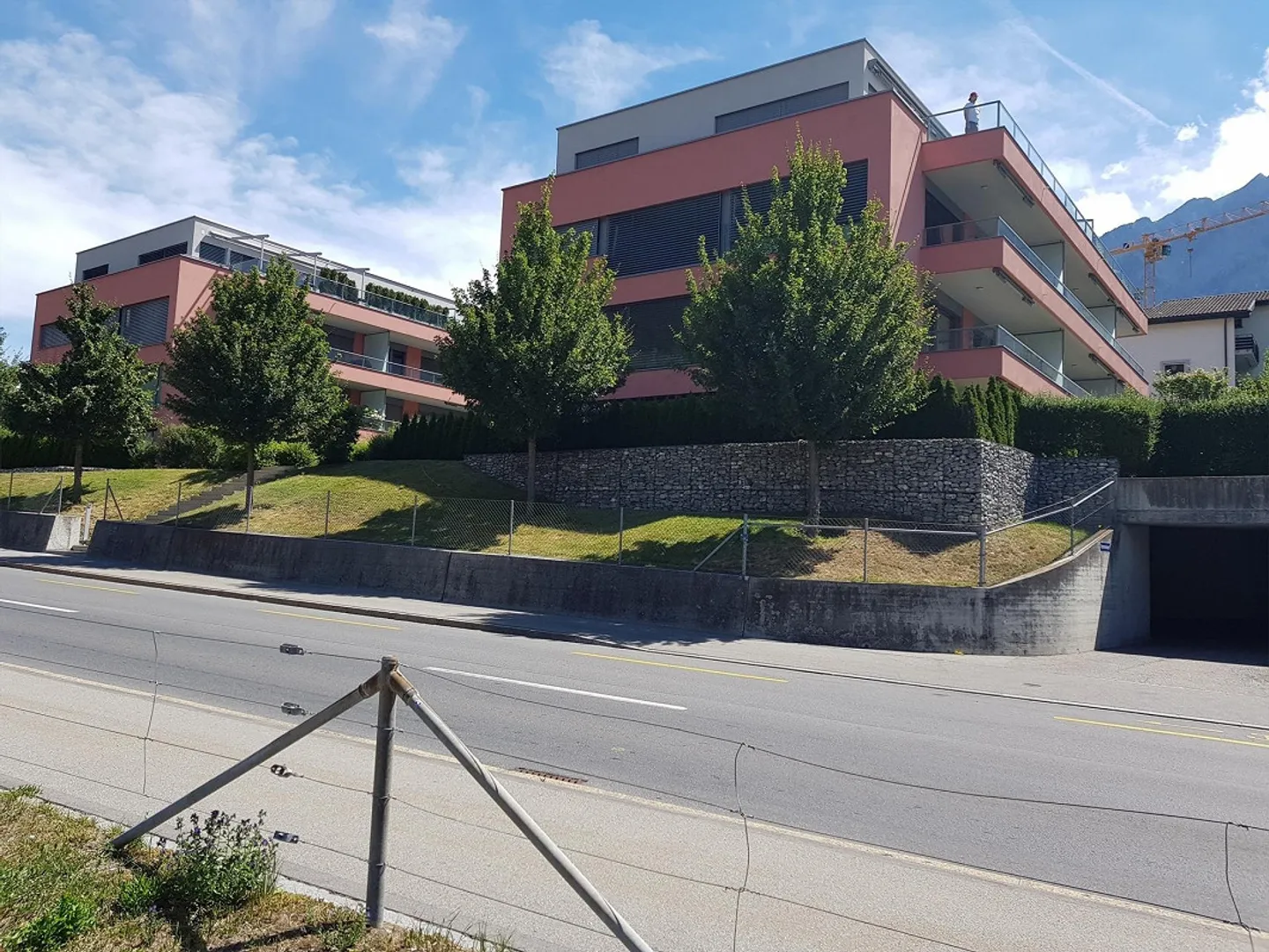 Autoeinstellplatz in Tiefgarage zu vermieten - Foto 1 von 1