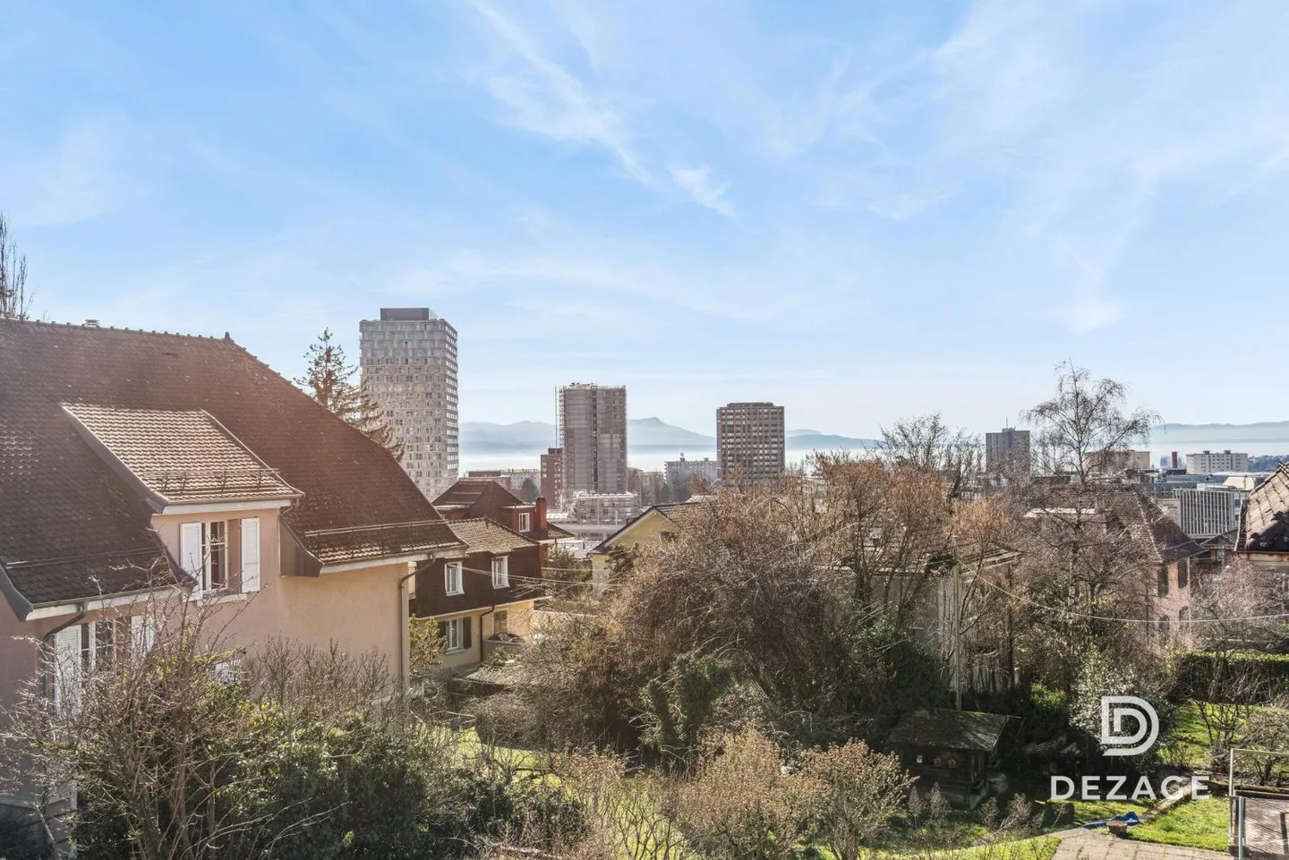 Spacious renovated family apartment with lake view and independent studio for rent - Photo 5 of 13