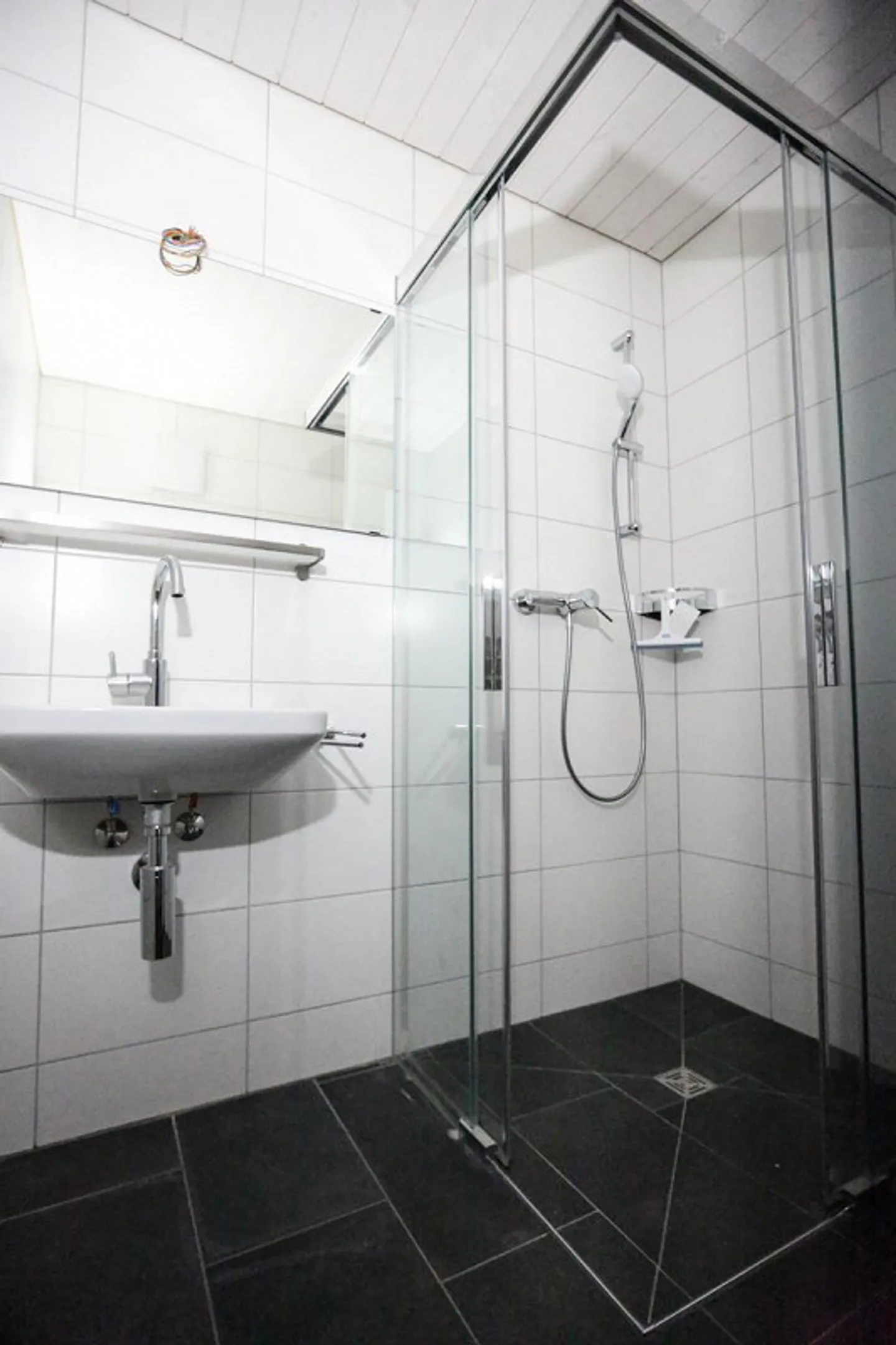 Adatto ai bambini, molto tranquillo, stazione ferroviaria nelle vicinanze, moderno, soleggiato - Foto 9 di 11