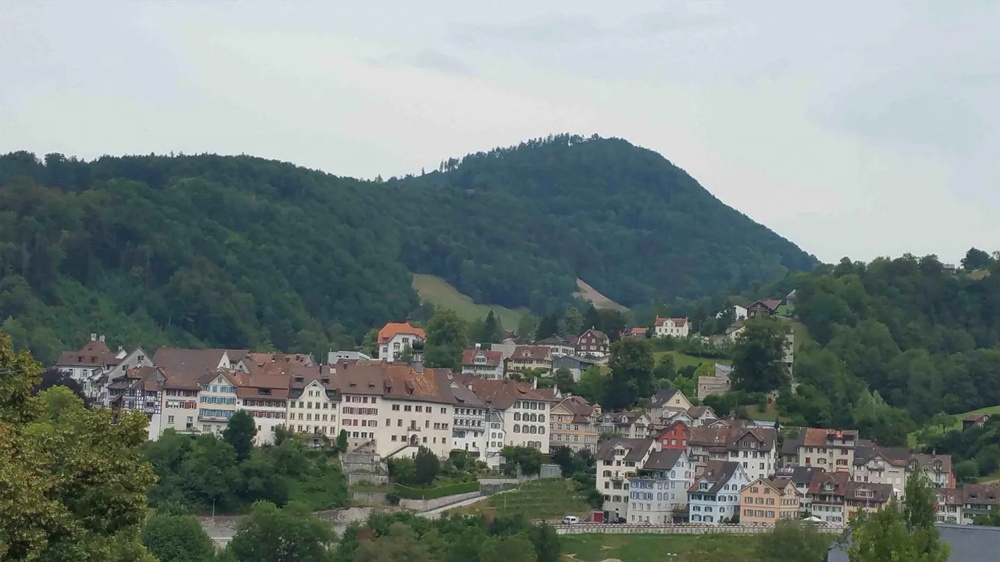 Adatto ai bambini, molto tranquillo, stazione ferroviaria nelle vicinanze, moderno, soleggiato - Foto 10 di 11