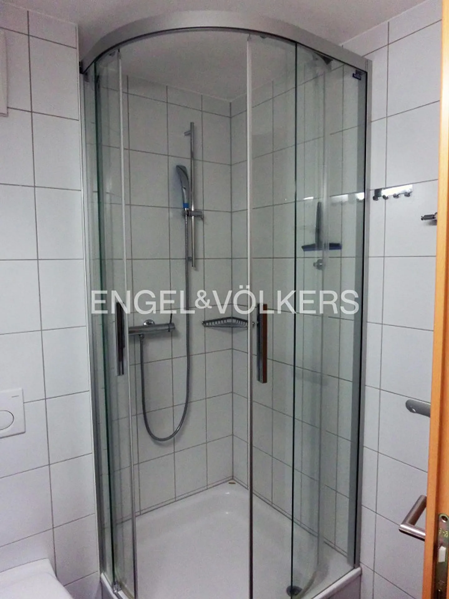 Appartamento duplex di 6,5 stanze in posizione privilegiata a Visp - Foto 9 di 11