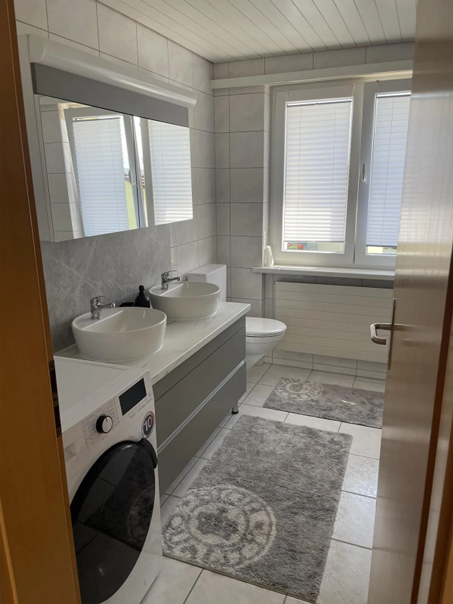 Appartamento mansardato di 3,5 stanze con mobili - Foto 4 di 13