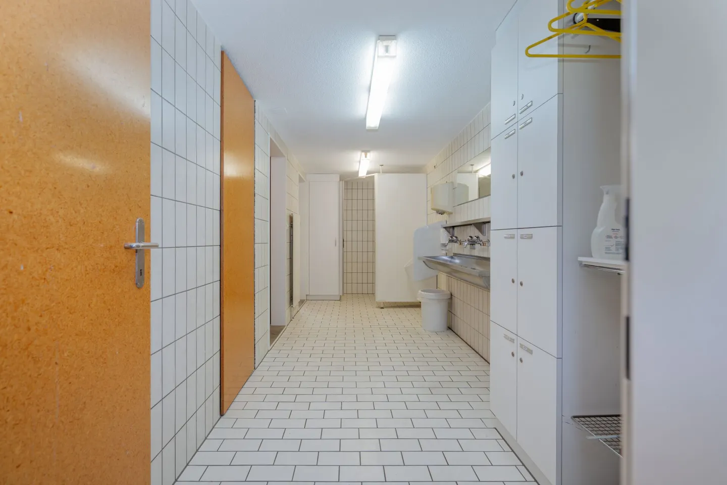 Attractive commercial and storage space with 400 m² - Photo 18 of 20
