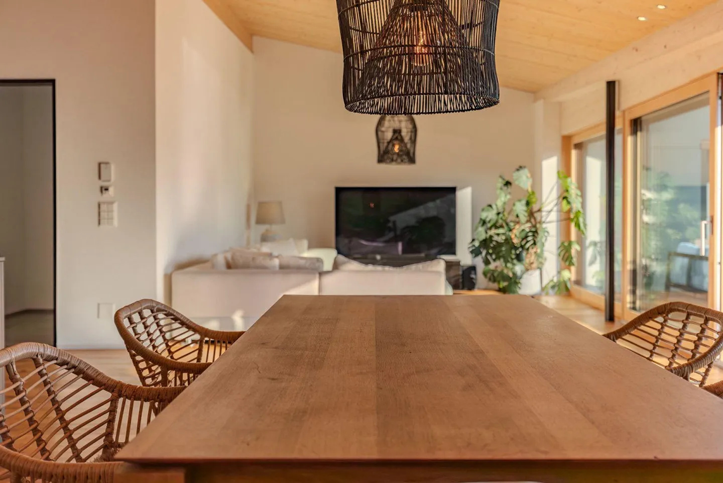 Architekten-Penthouse über Widnau mit 270° Alpen-Panorama - Photo 9 of 24