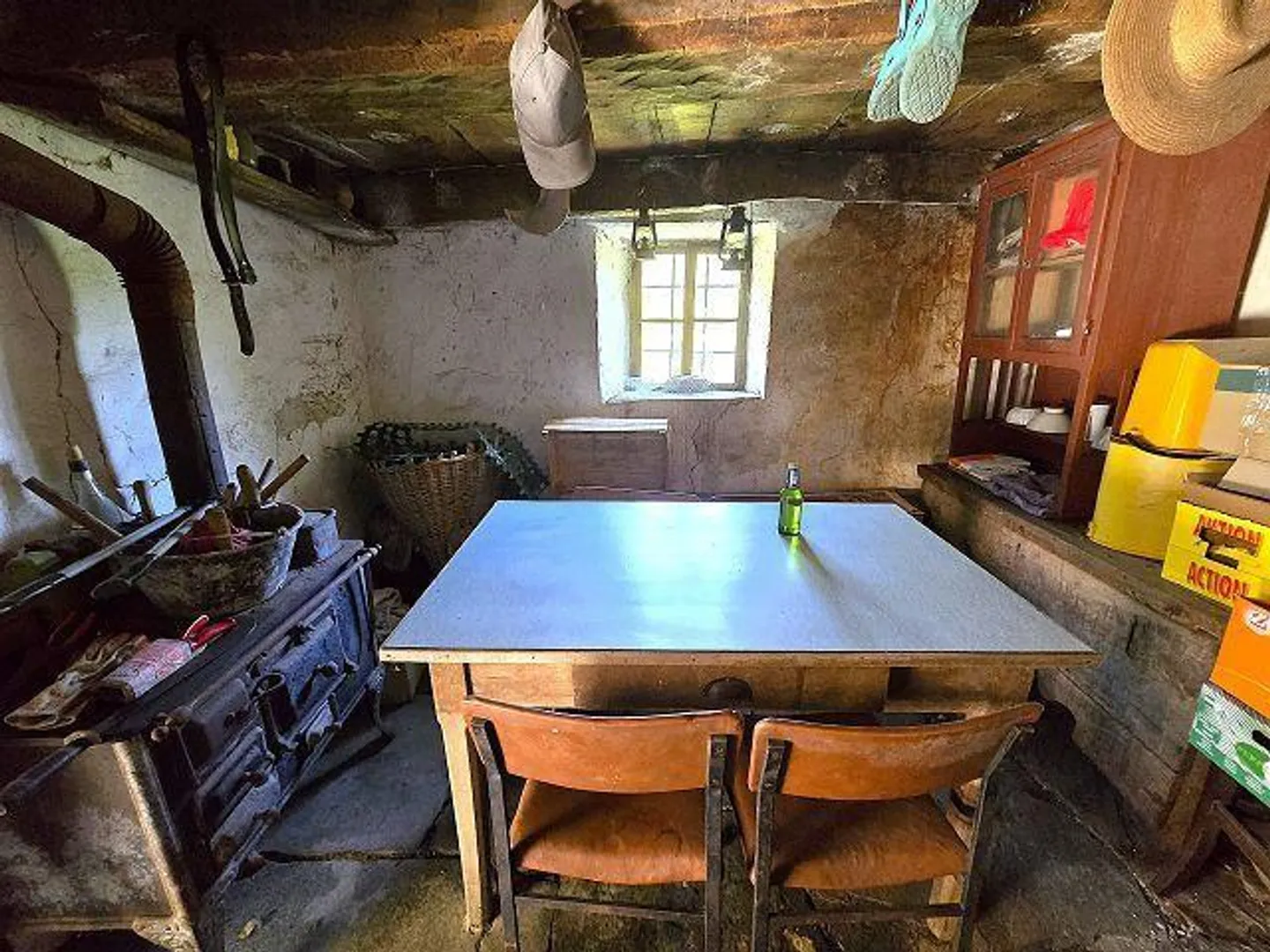 4 Ställe zu renovieren mit großem Grundstück, Seeblick, in einer Position... - Foto 2 von 27