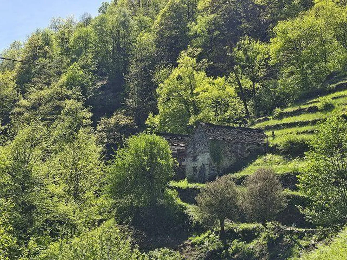 4 Ställe zu renovieren mit großem Grundstück, Seeblick, in einer Position... - Foto 11 von 27