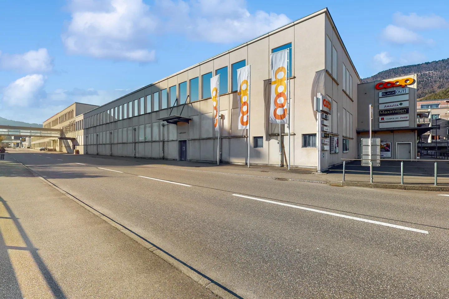 Versatile Commercial Space in Moutier - Photo 1 of 1