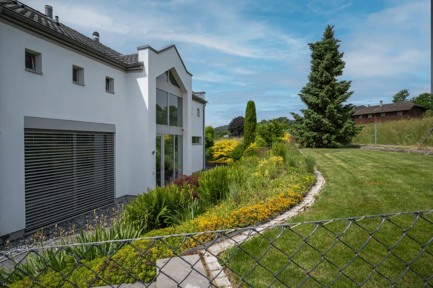 Architektenvilla mit Panorama & Infinity Pool – wo Architektur, Weitsicht und Luxus verschmelzen - Foto 2 von 31