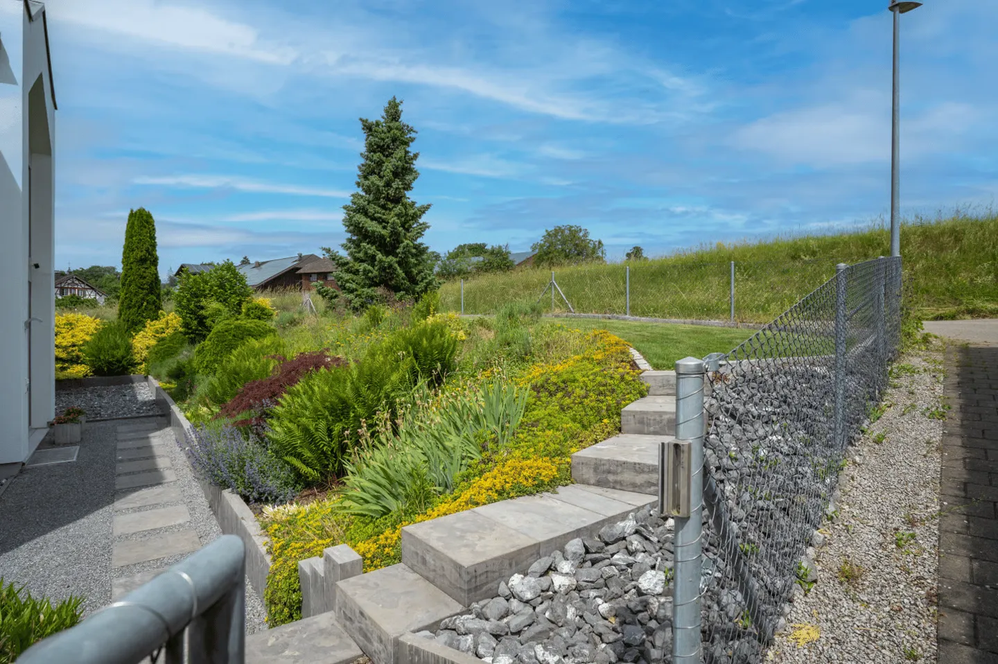 Architektenvilla mit Panorama & Infinity Pool – wo Architektur, Weitsicht und Luxus verschmelzen - Foto 4 von 31