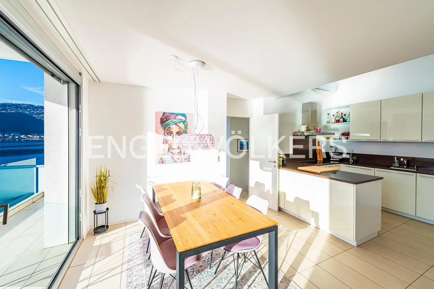 Magnifique maison directement au bord du lac avec quai privé - Photo 5 sur 17