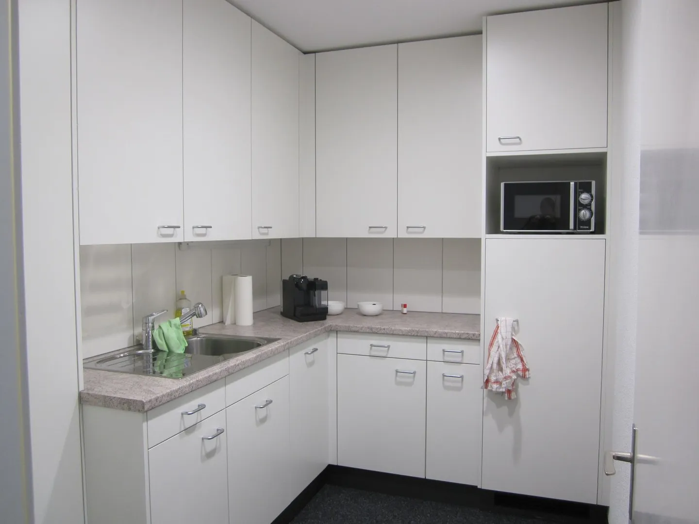 Bell'ufficio individuale in comunità d'uffici - Foto 5 di 6